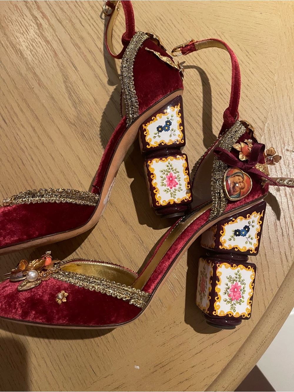 Dolce & Gabbana Red Velvet Floral-Embellished Ankle-Strap Heels IT size 39 - Picture 5 of 8